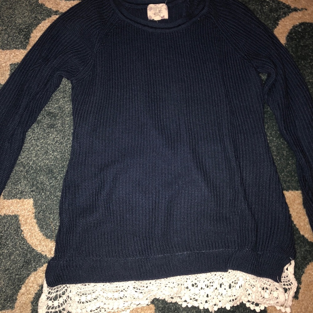 Lace fringe sweater